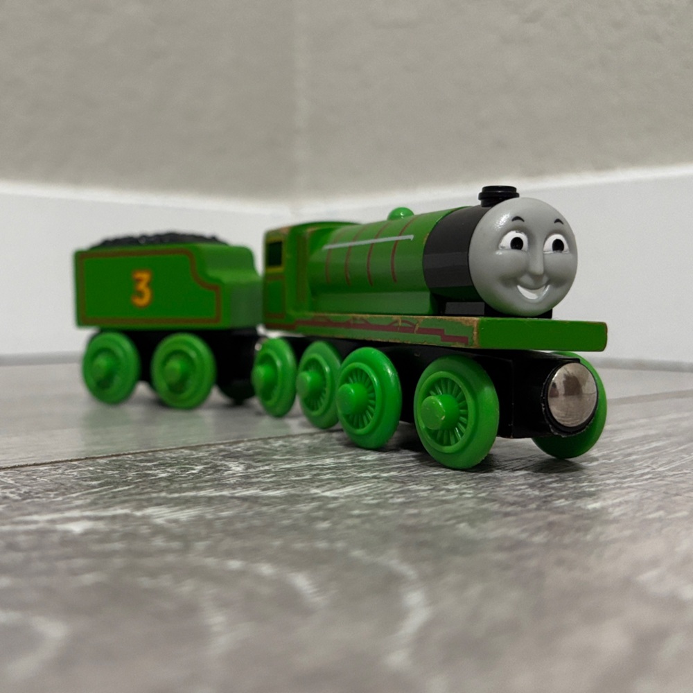 Wooden Henry and Tender 2003